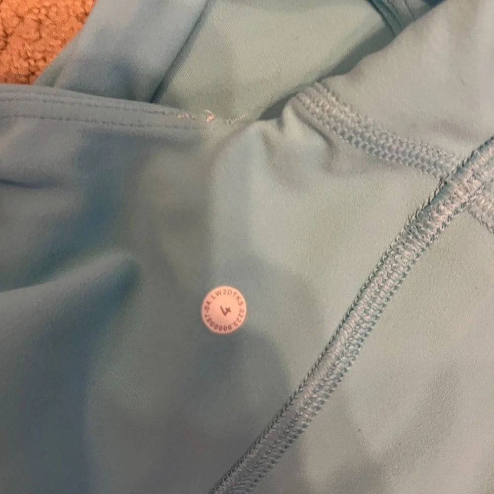 lululemon one shoulder sports bra - Picture 4 of 4